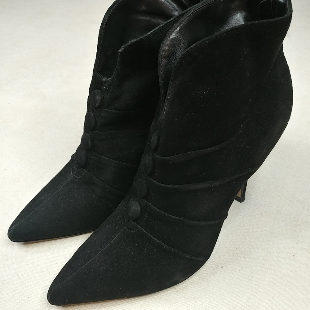 Nicole Miller Black Suede Button Detail Back zip A